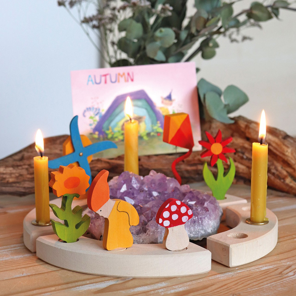 Small Celebration Ring Natural