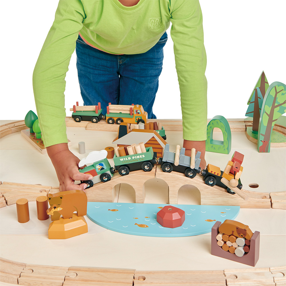 Wild Pines Train Set