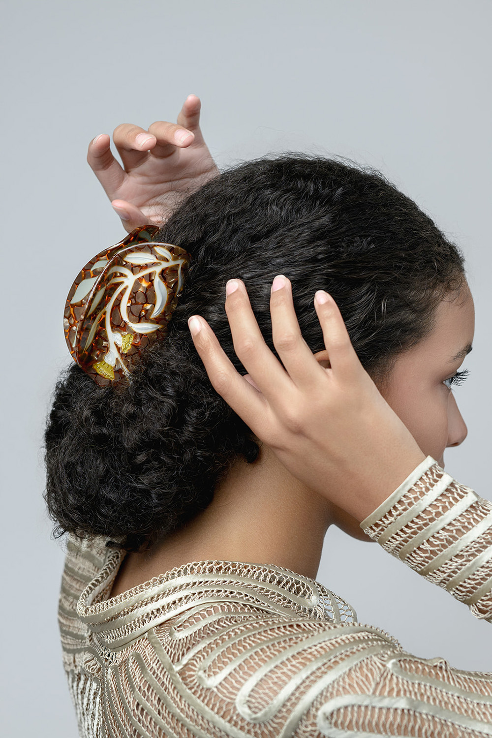 Artemisia Deep Hair Claw