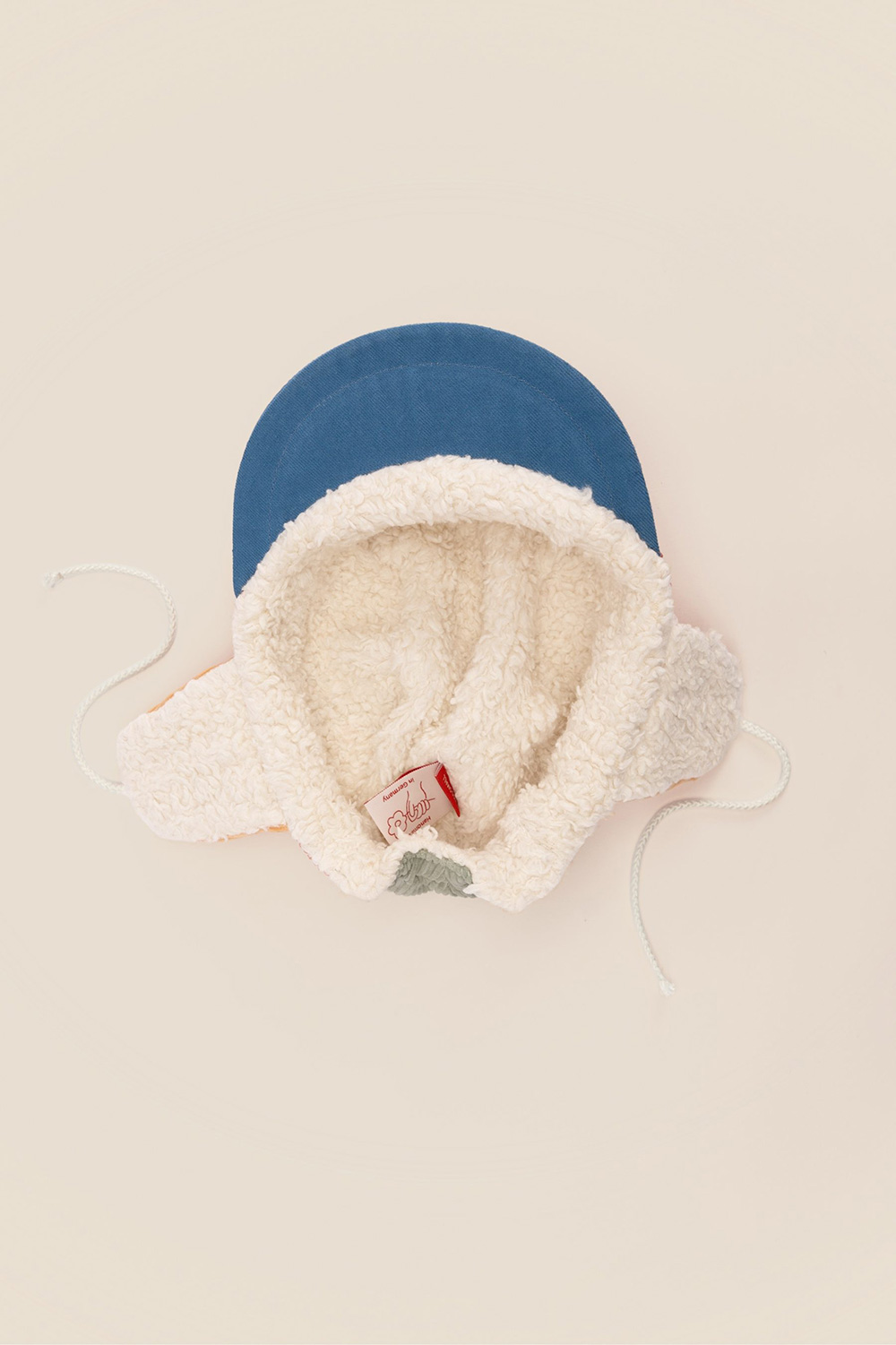 Robin Avila Filled Cap
