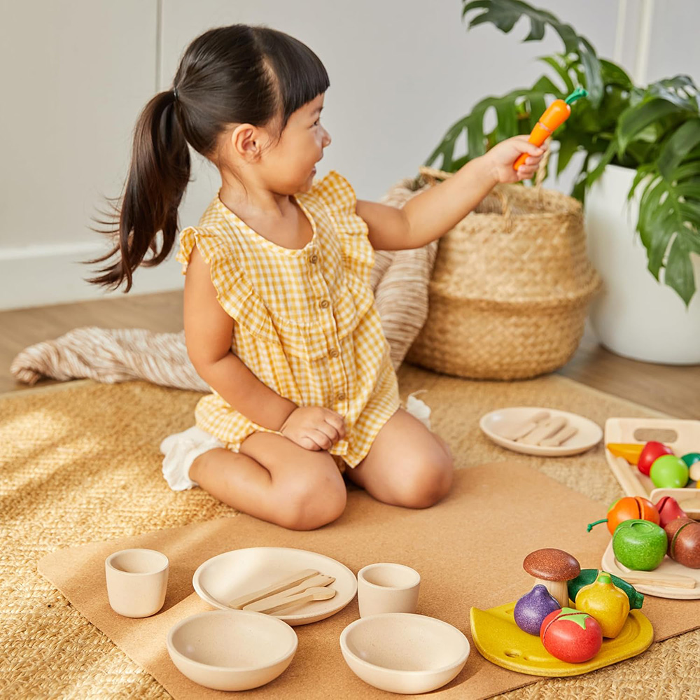 Plan Toys Natural Tableware Set