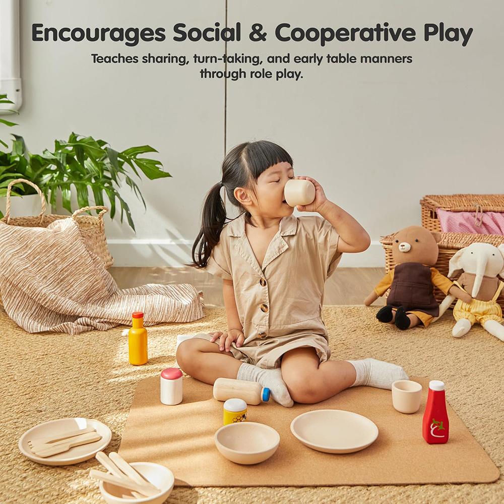 Plan Toys Natural Tableware Set