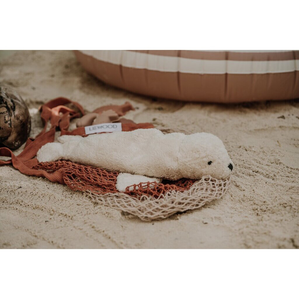 Cuddly Seal Small