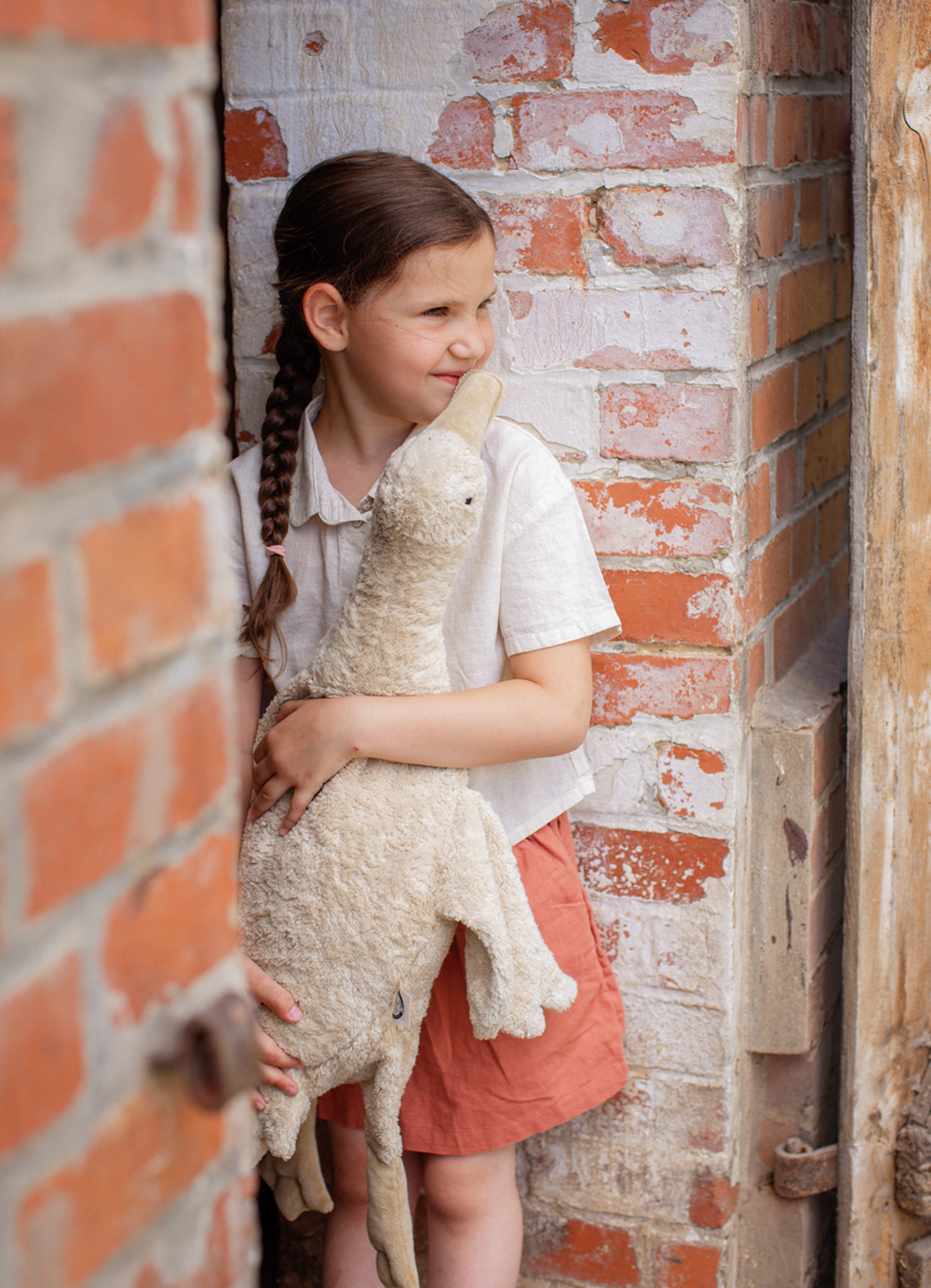 Large Cuddly Goose Linen
