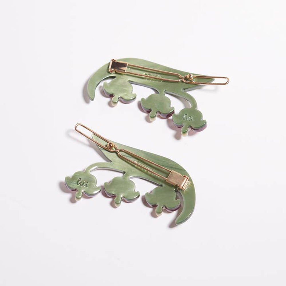 Bleeding Heart Barrette Set